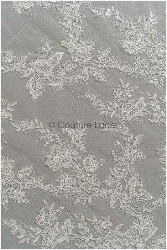Romantischer floraler Spitzenstoff Off-White/ hochwertiger bestickter Braut Spitzenstoff/ Brautspitze Stoff// L22-295B