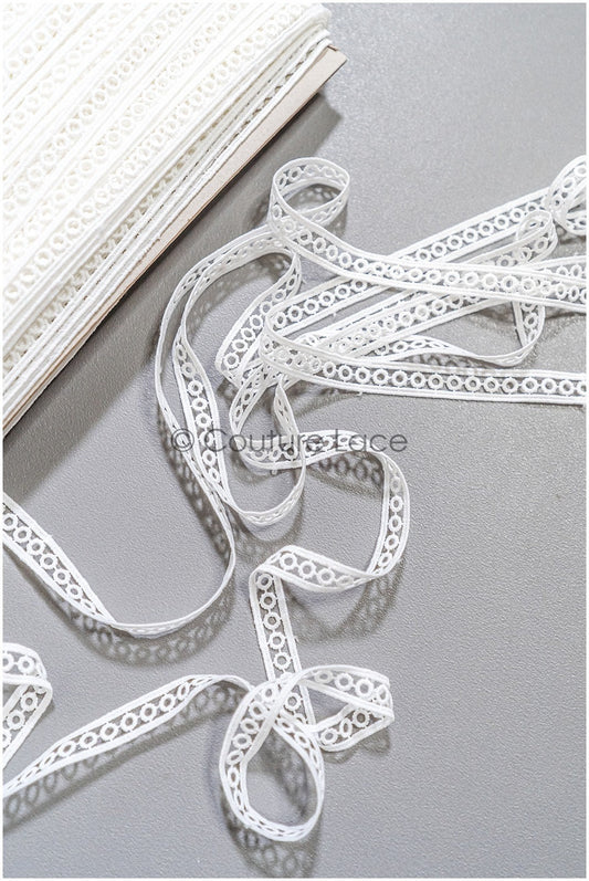5yds Boho Lace Trim Off-White/ Lace Trim for Wedding Dresses/ Guipure Lace// T22-170