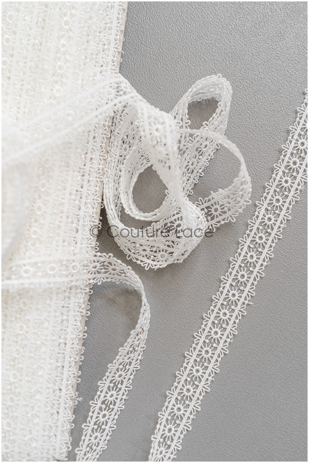 4yds Boho lace trim off-white/ crocheted lace trim/ guipure lace trim/ bridal dress lace// T22-202