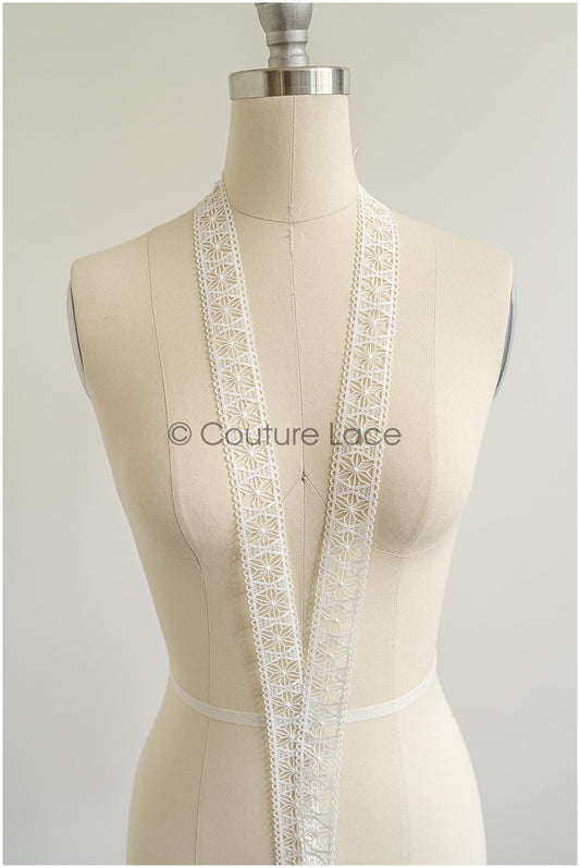4yds Off-White Boho Lace Trim/ Crocheted Lace Trim/ Bridal Lace Trim/ Veil Lace Trim/ T22-204