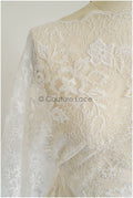 Romantischer Braut Spitzenstoff mit Blumenmuster/ florale Couture Spitze/ bestickte Brautspitze// L22-433