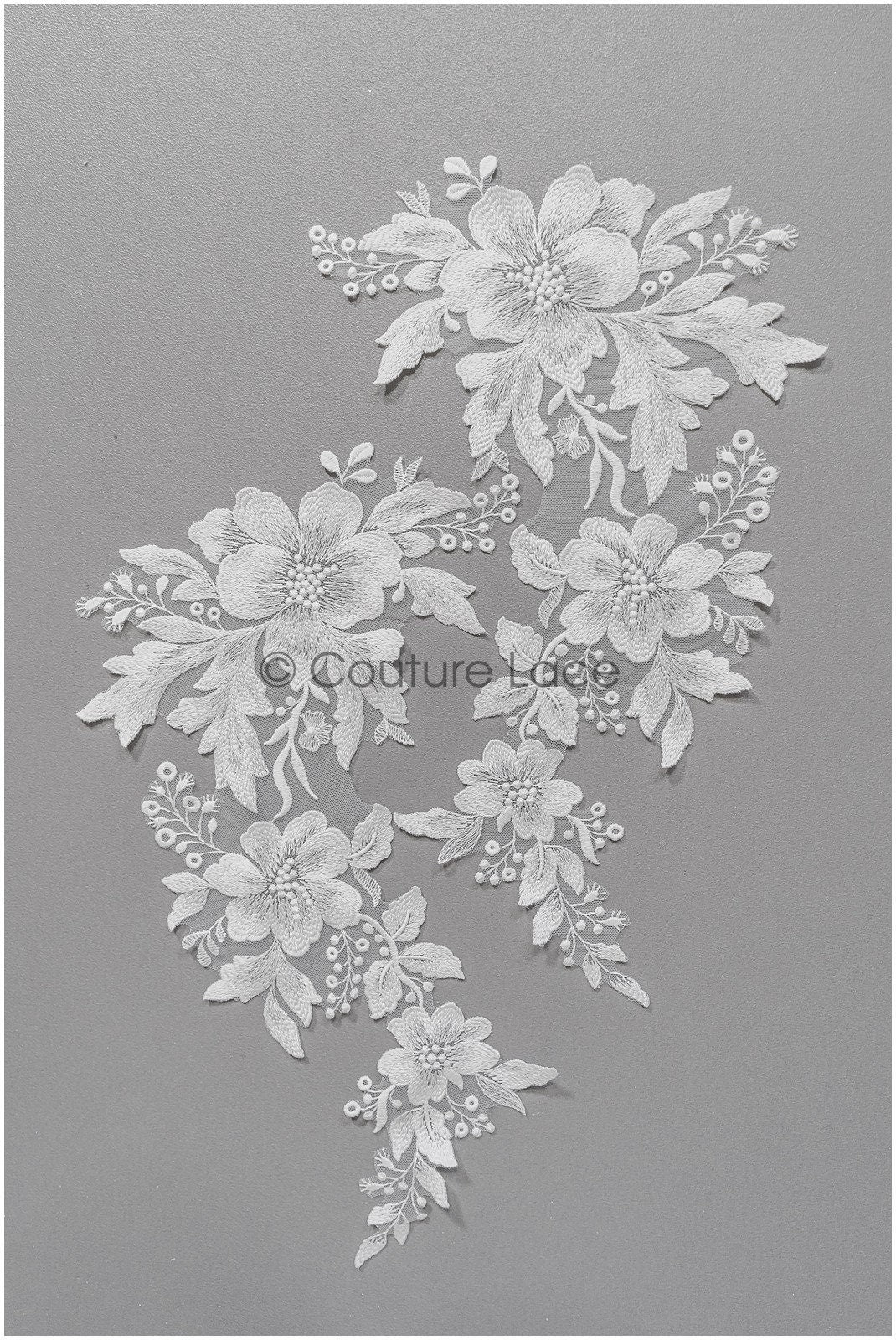 romantischer Wildblumen Spitzen Aufnäher / Wildblumen Applikation / Hochzeitskleid Spitzenapplikation / Braut Wildblumen Applikationen// A22-282