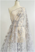 romantischer hellblau-grauer Spitzenstoff mit floralem Muster/ floraler Couture Spitzenstoff/ weich grauer farbbestickter Spitzenstoff// L22-442