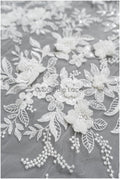 Wunderschöner 3D Blumen Spitzenstoff Off-White/ Braut Couture Spitzenstoff/ 3D Brautspitze mit Ästen & Blättern// L22-452