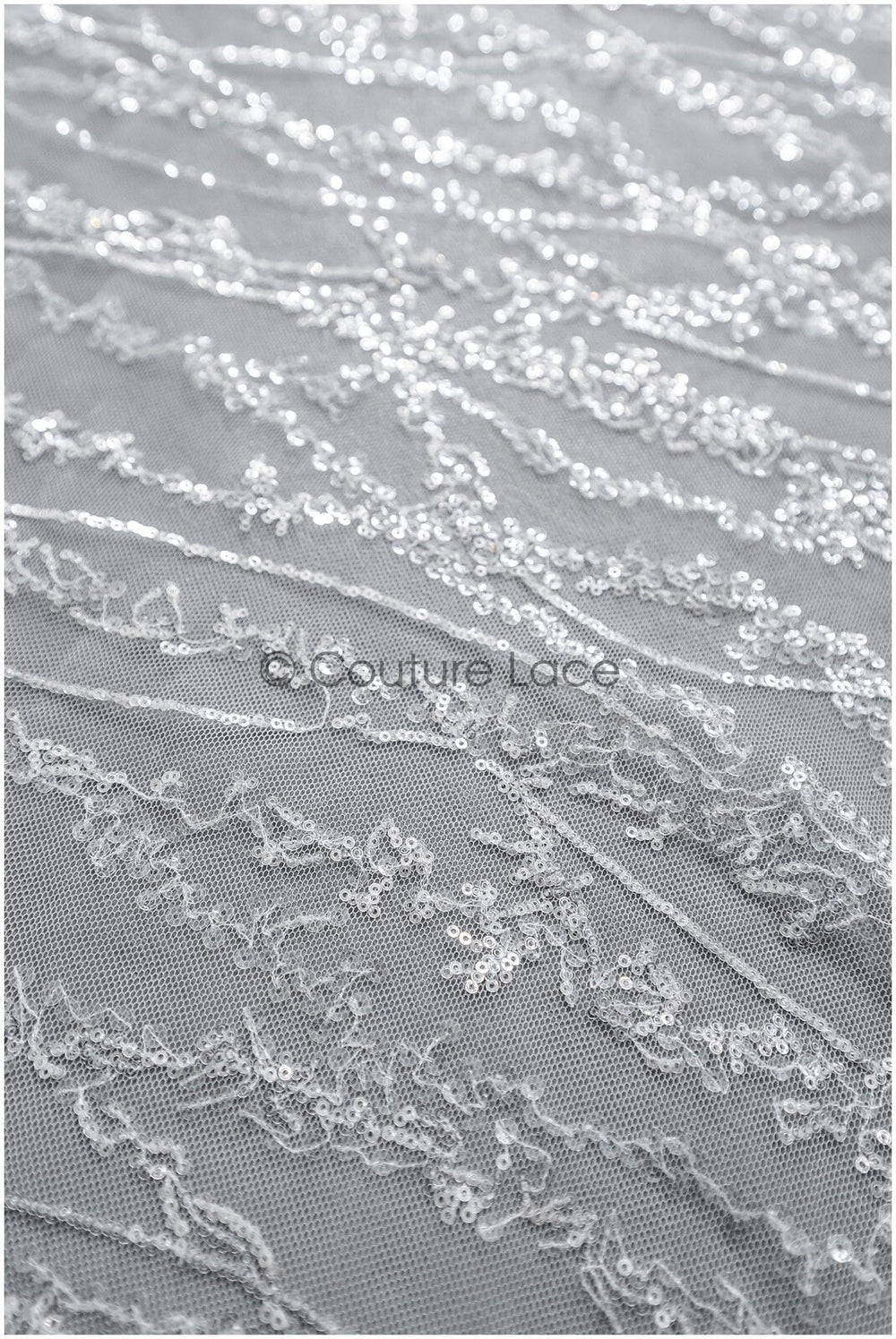Pailletten Spitzenstoff mit Wellenmuster/ Couture Spitzenstoff Off-White/ Braut Spitzenstoff mit Pailletten// L22-455