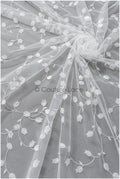 Maiglöckchen Spitzenstoff mit Pailletten/ Couture Spitzenstoff Off-White/ zarte florale Spitze// L22-456
