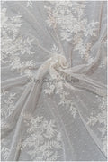 Romantischer Blumen Spitzenstoff Off-White/ Hochzeitskleid Spitzenstoff/ Braut Blumenspitze/ bestickter Spitzenstoff/ Spitzenschleier// L19-033