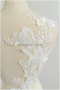 Lace trim off-white/ wedding lace trim/ floral lace trim/ bridal veil lace trim// T22-184