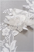 Lace trim off-white/ wedding lace trim/ floral lace trim/ bridal veil lace trim// T22-184