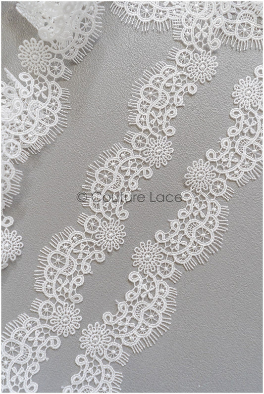 4yds Boho Lace Trim Off-White/ Lace Trim/ Bridal Guipure Lace Trim/ Fringe Lace Trim// T22-187