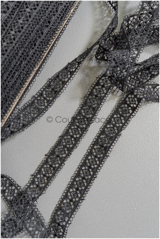4yds Black Boho Lace Trim/ Lace Trim/ Bridal Guipure Lace Trim// T22-210