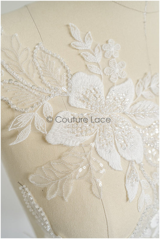 romantischer Blumen-Spitzenaufnäher / Baumwollblumen Applikation / Hochzeitskleid Spitzenapplikation / Brautblumen Applikation// A22-257