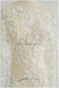 Wunderschöner floraler Spitzenstoff mit 3D Blumen/ Braut Couture Spitzenstoff mit Pailletten/ Brautspitze mit 3D Blumen// L22-441