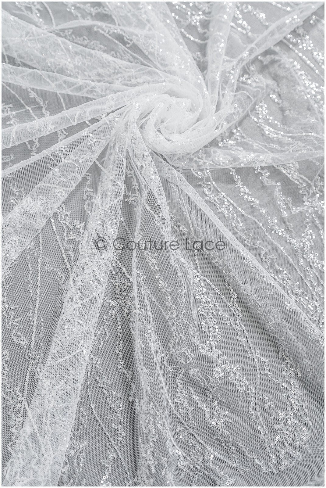 Pailletten Spitzenstoff mit Wellenmuster/ Couture Spitzenstoff Off-White/ Braut Spitzenstoff mit Pailletten// L22-455