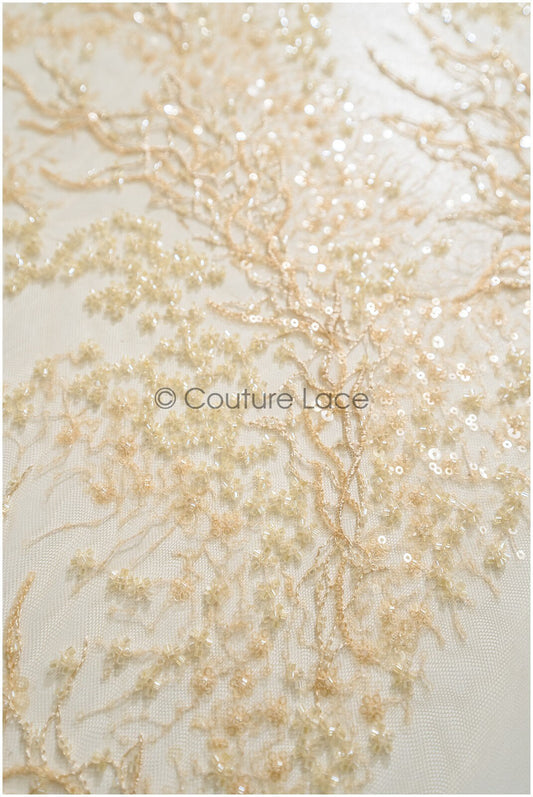 Wunderschöner Champagner Perlen Spitzenstoff mit kleinen Blättern, Couture Spitzenstoff mit Perlen und Pailletten, Champagner Perlenstoff// L22-484