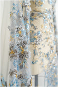 Wunderschöner blau gelber Spitzenstoff mit Blumen, Couture Spitzenstoff mit Perlen und Pailletten, blau goldfarbener Spitzenstoff// L22-483