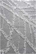 Wunderschöner perlenbesetzter Spitzenstoff mit kleinen Blättern/ Couture Spitzenstoff mit Perlen & Pailletten/ Brautspitze mit Zweigen// L22-482