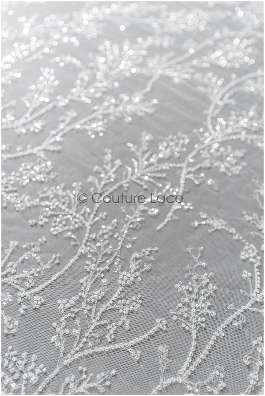 Wunderschöner Perlen Spitzenstoff mit feinen Blättern/ Couture Spitzenstoff mit Perlen & Pailletten/ Brautspitze Off-White// L22-469