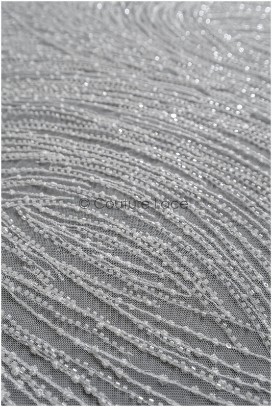 Schwerer Spitzenstoff mit Linien/ Couture Spitzenstoff mit Perlen & Pailletten/ Couture Spitzenstoff Off-White// L22-472