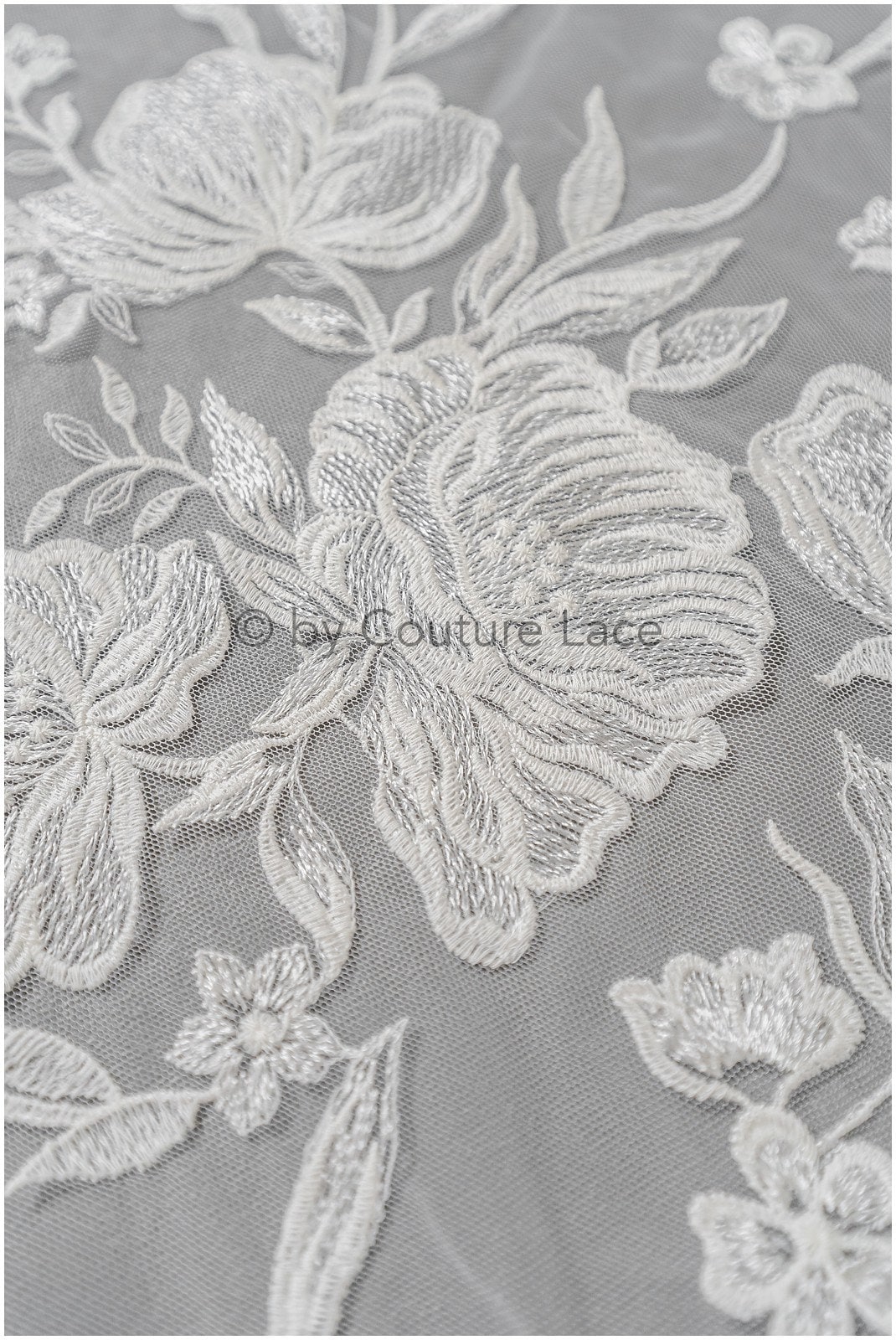 Romantischer Braut Spitzenstoff/ Blumen Spitze Off-White/ floraler Couture Spitzenstoff/ bestickte Spitze// L22-497
