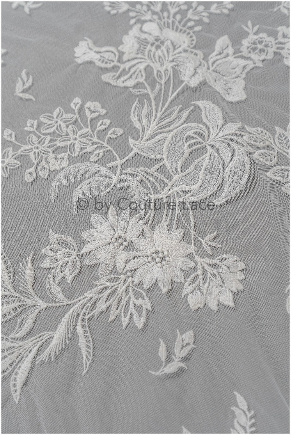 Romantischer Braut Spitzenstoff mit Blumenmuster/ florale Couture Spitze/ bestickte Braut Spitze// L22-498