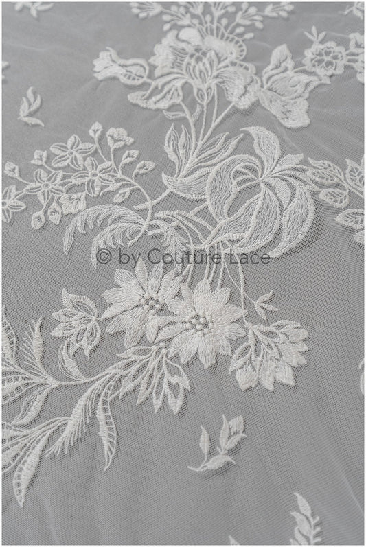 Romantischer Braut Spitzenstoff mit Blumenmuster/ florale Couture Spitze/ bestickte Braut Spitze// L22-498