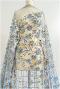 Wunderschöner blau gelber Spitzenstoff mit Blumen, Couture Spitzenstoff mit Perlen und Pailletten, blau goldfarbener Spitzenstoff// L22-483