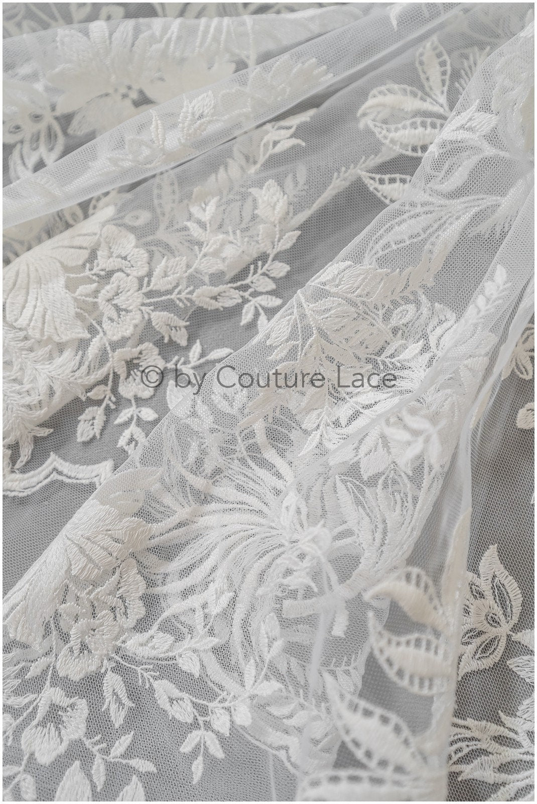 Romantischer Braut Spitzenstoff mit Blumenmuster/ florale Couture Spitze/ bestickte Braut Spitze// L22-498