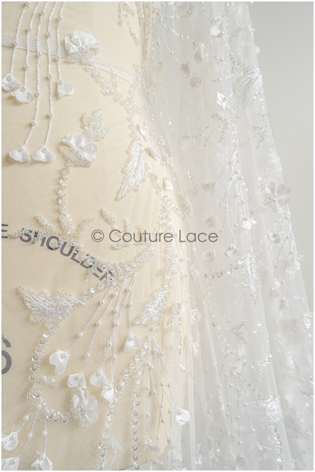 Perlen Braut Spitzenstoff/ Perlenspitze mit 3D-Blumen Off-White/ Couture Spitzenstoff/ Braut Spitzenstoff// L22-478