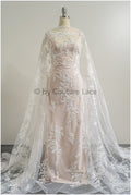 Romantischer Blumen Spitzenstoff/ Blumenspitze Off-White/ Hochzeitskleid Spitze/ Blumen Spitzenstoff mit Pailletten// L22-520