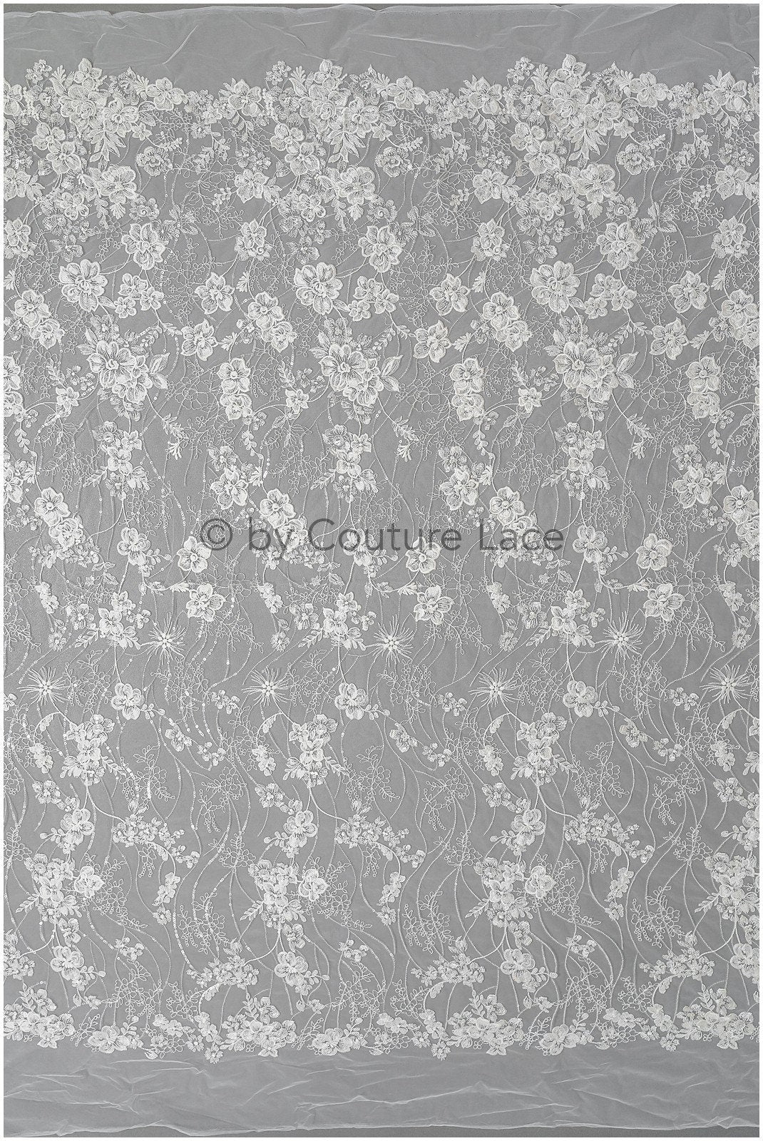 Romantischer Blumen Spitzenstoff/ Blumenspitze Off-White/ Hochzeitskleid Spitze/ Brautblumen Spitzenstoff mit Pailletten// L22-507
