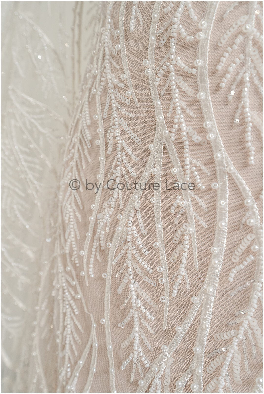 Perlen Spitzenstoff Off-White/ Couture Spitzenstoff/ Braut Spitzenstoff/ Perlen Spitze// L22-509