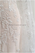 Romantischer Wildblumen Spitzenstoff/ Braut Spitze Off-White/ Hochzeitskleid Spitze mit Pailletten/ Blumenspitze// L22-522