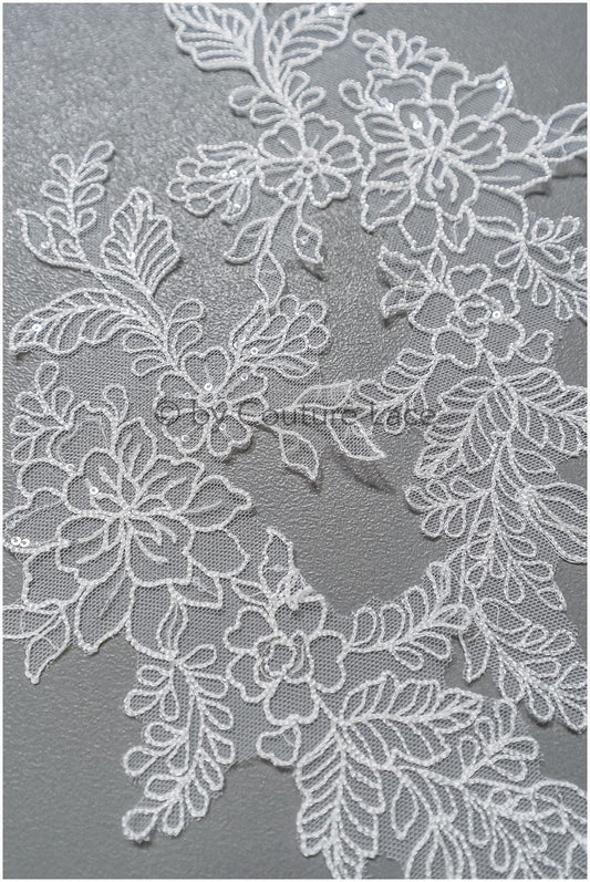 filigree wildflower lace patch/ off-white flower applique/ wedding dress lace applique/ bridal flower applique// A23-306/