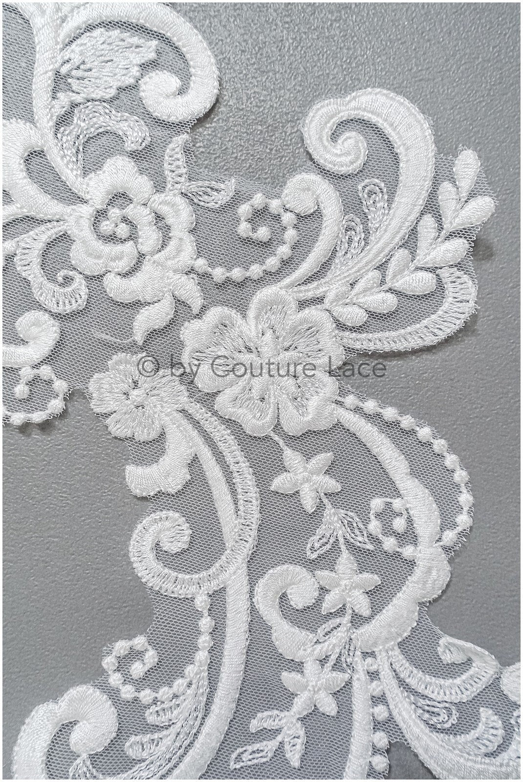 romantischer verschnörkelter Spitzen Aufnäher/ cremefarbene Ornament-Blumen-Applikation/ Brautkleid Spitze Applikation// A23-285