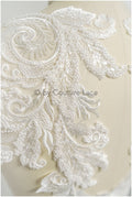 Schwerer Perlen Aufnäher/ Perlenblumen Applikation/ Brautkleid Spitze Applikation/ Brautblatt Patch Applikation// A23-290