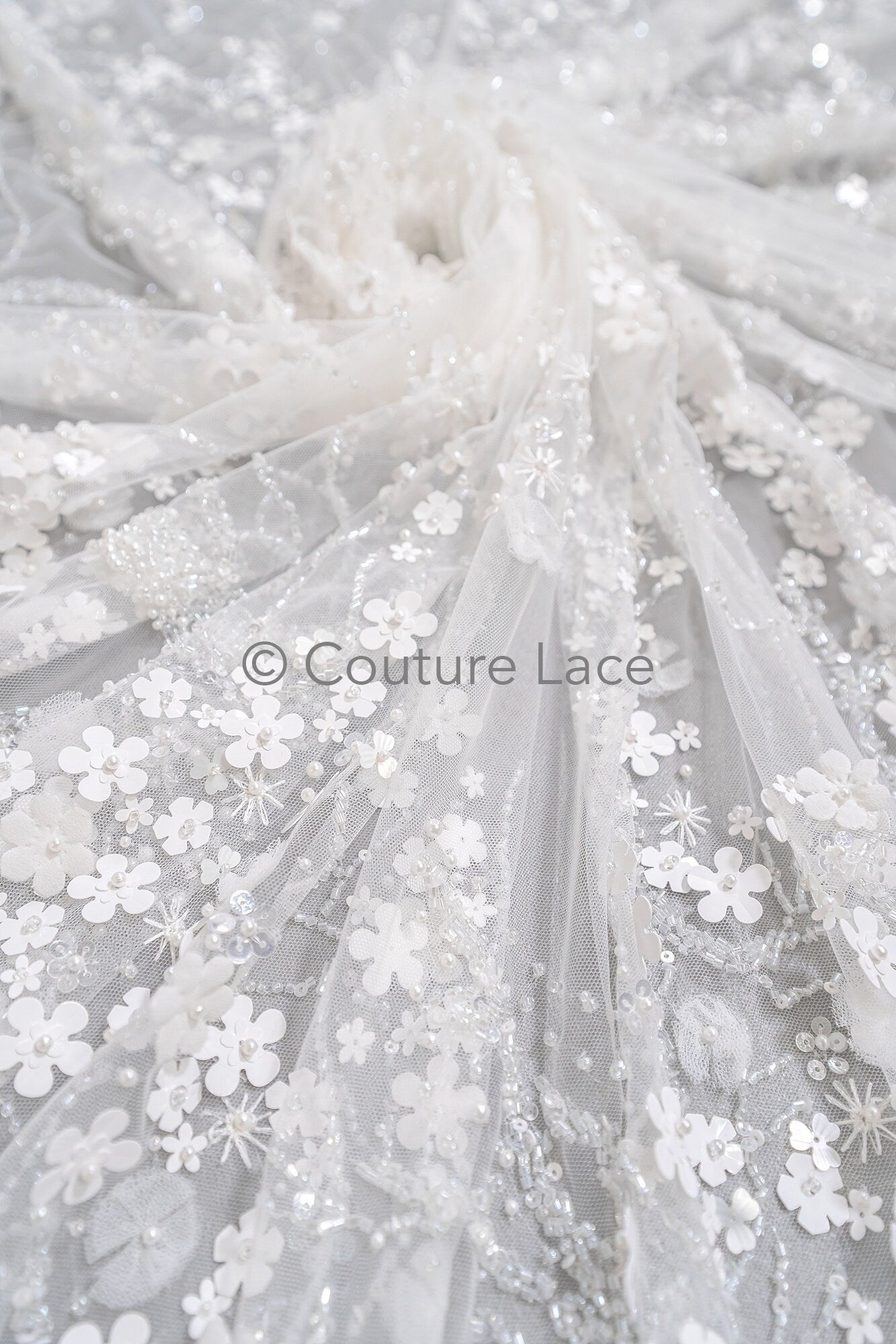 3D Blumen Spitzenstoff Off-White/ Braut Spitzenstoff mit Perlen/ romantischer Spitzenstoff mit 3D Blumen/ Hochzeit Spitzenstoff// L23-536