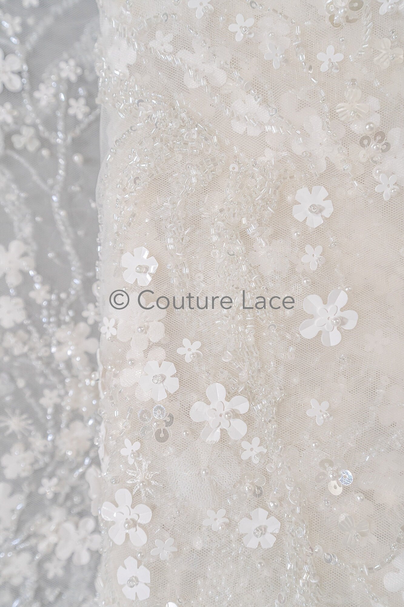 3D Blumen Spitzenstoff Off-White/ Braut Spitzenstoff mit Perlen/ romantischer Spitzenstoff mit 3D Blumen/ Hochzeit Spitzenstoff// L23-536