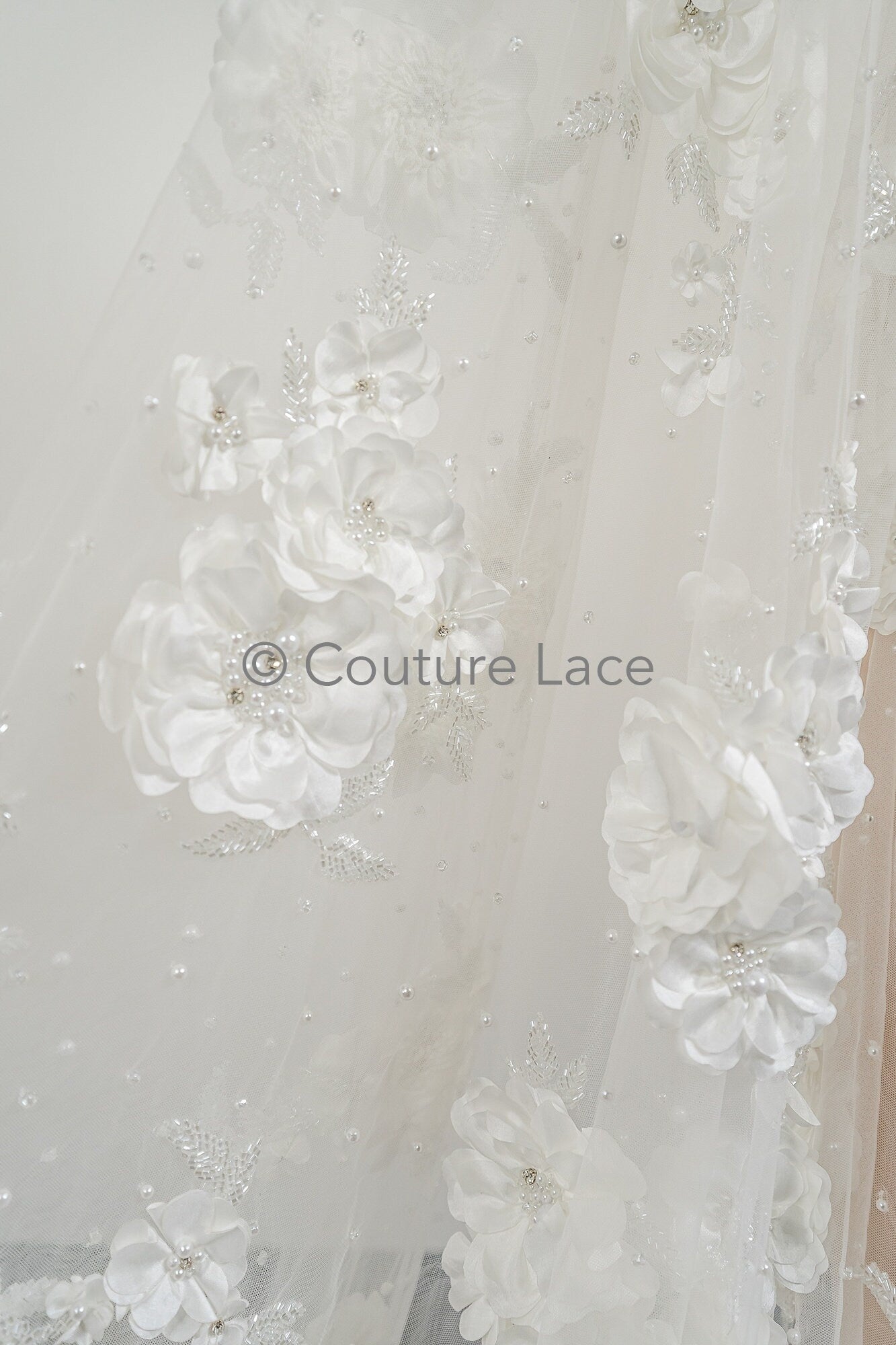 3D Blumen Perlen Spitzenstoff/ Couture Spitzenstoff mit Perlen/ Perlen & Kristallen/ Perlen Brautspitze// L23-539