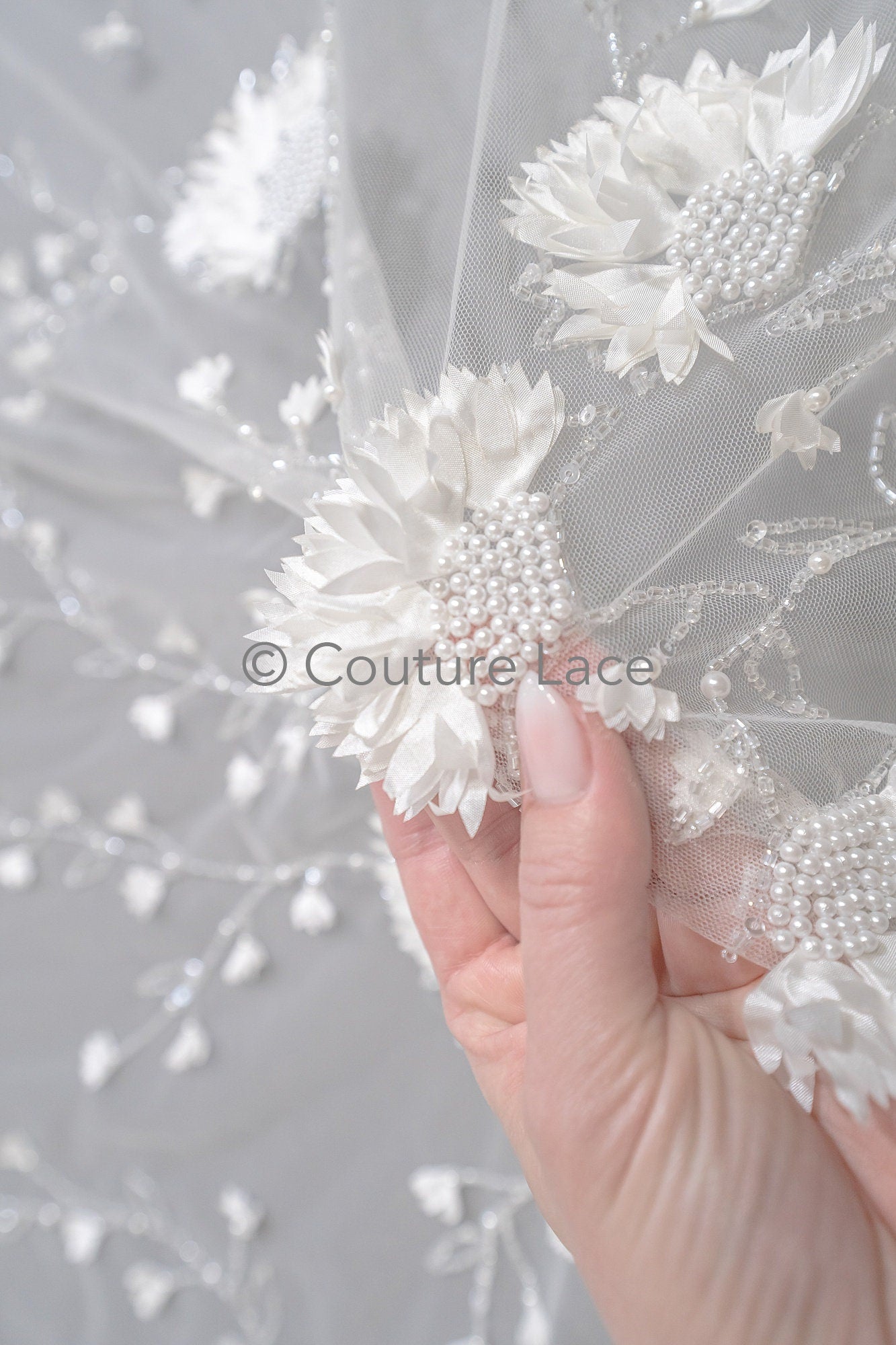 3D Blumen Spitzenstoff Off-White/ Braut Spitzenstoff/ romantischer Spitzenstoff mit 3D Blumen & Perlen/ Hochzeit Spitzenstoff// L23-541