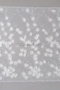 3D Blumen Spitzenstoff Off-White/ Braut Spitzenstoff/ romantischer Spitzenstoff mit 3D Blumen/ Hochzeit Spitzenstoff mit Perlen// L23-563