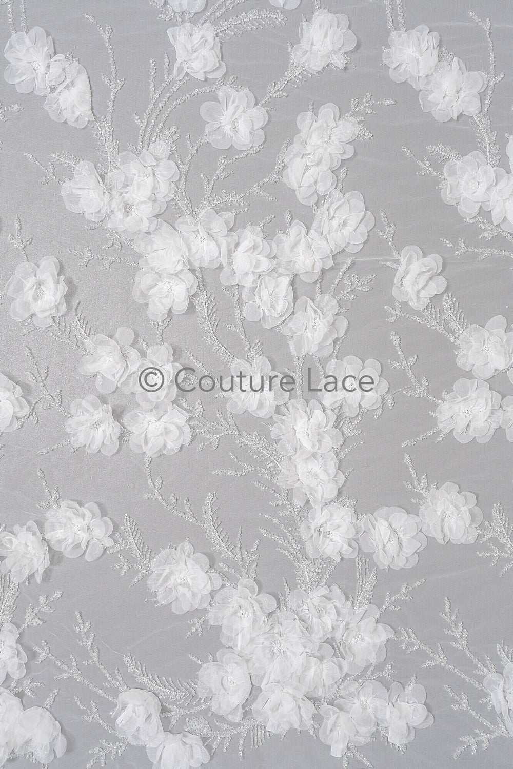 3D Blumen Spitzenstoff Off-White/ Braut Spitzenstoff/ romantischer Spitzenstoff mit 3D Blumen/ Hochzeit Spitzenstoff mit Perlen// L23-563
