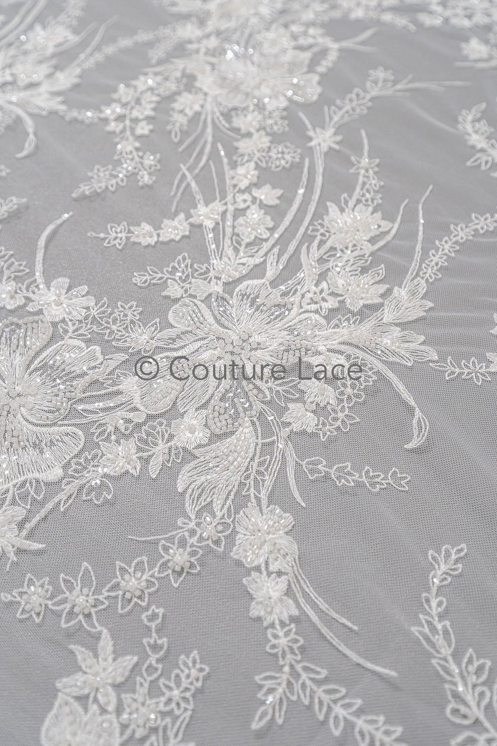 Perlen Spitzenstoff Off-White/ Couture Spitze Stoff/ Brautspitze Stoff mit Perlen/ Perlenspitze// L23-023