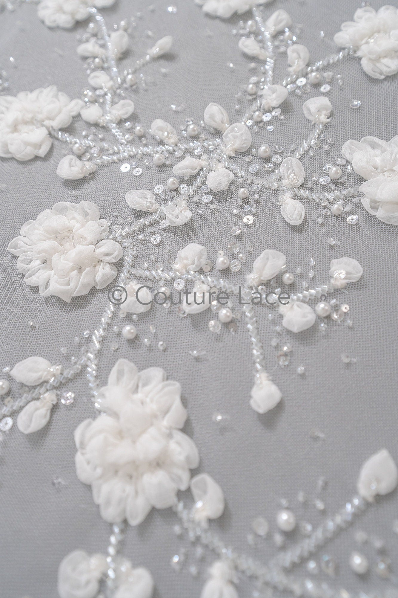 3D Blumen Spitzenstoff Off-White/ Braut Spitzenstoff mit Perlen/ romantischer Spitzenstoff mit 3D Blumen/ Hochzeit Spitzenstoff// L23-534