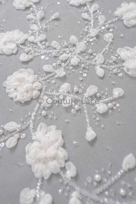 3D Blumen Spitzenstoff Off-White/ Braut Spitzenstoff mit Perlen/ romantischer Spitzenstoff mit 3D Blumen/ Hochzeit Spitzenstoff// L23-534