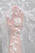 3D Blumen Spitzenstoff Off-White/ Braut Spitzenstoff mit Perlen/ romantischer Spitzenstoff mit 3D Blumen/ Hochzeit Spitzenstoff// L23-534