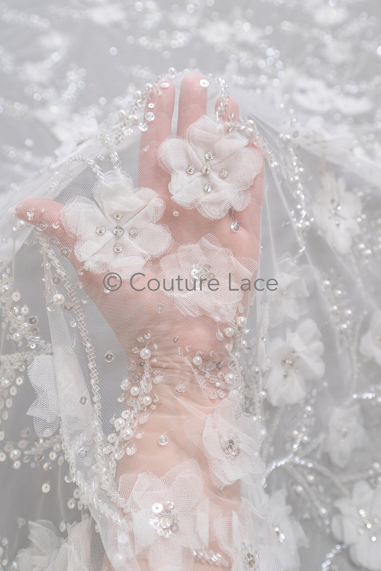 3D Blumen Spitzenstoff Off-Whikte/ Braut Spitzenstoff mit Perlen/ romantischer Spitzenstoff mit 3D Blumen/ Hochzeit Spitzenstoff// L23-537