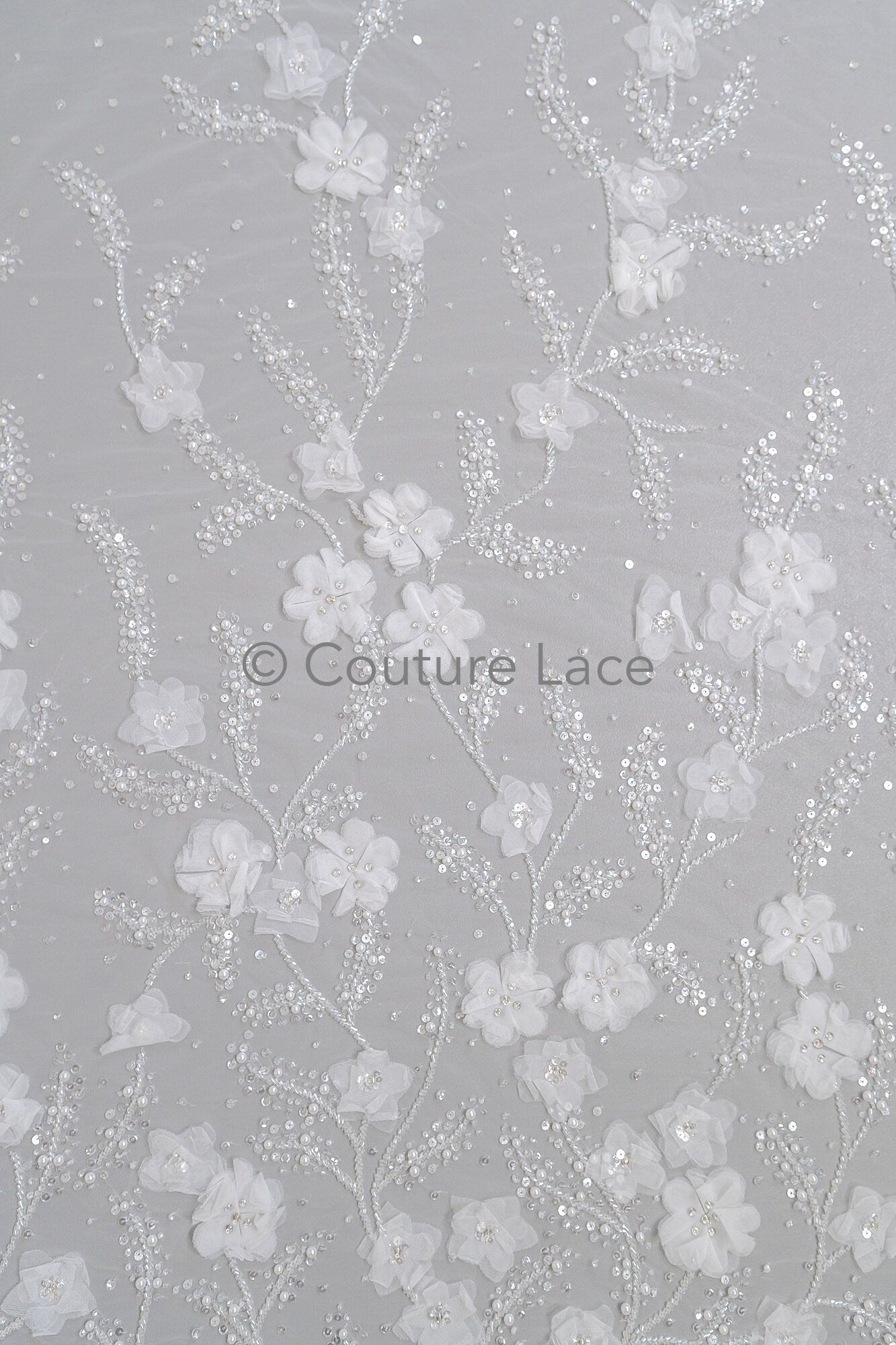 3D Blumen Spitzenstoff Off-Whikte/ Braut Spitzenstoff mit Perlen/ romantischer Spitzenstoff mit 3D Blumen/ Hochzeit Spitzenstoff// L23-537