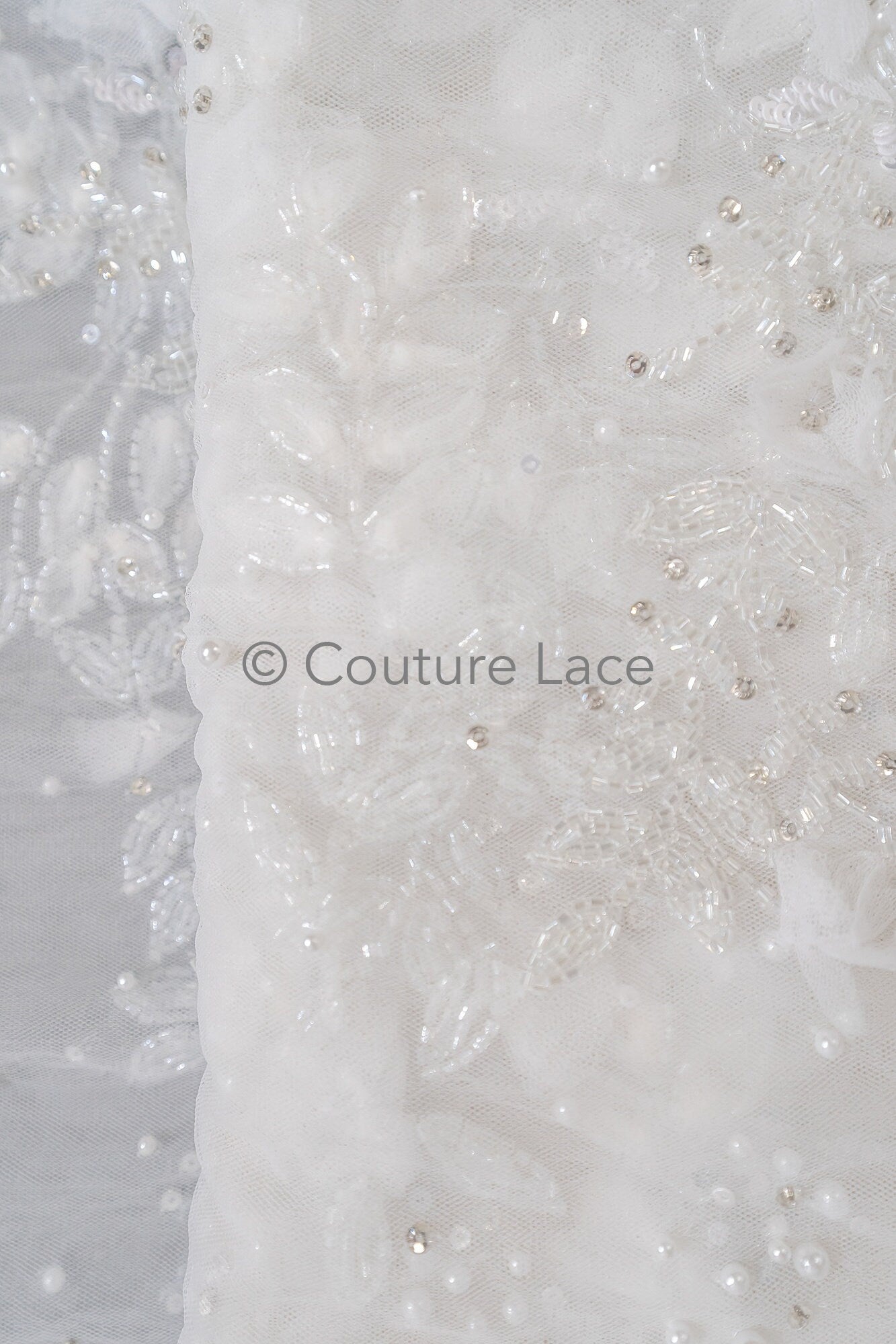3D Blumen Spitzenstoff Off-White/ Braut Spitzenstoff/ romantischer Blumen Spitzenstoff mit Perlen/ Hochzeit Spitzenstoff// L23-538