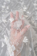 3D Blumen Spitzenstoff Off-White/ Braut Spitzenstoff/ romantischer Spitzenstoff mit 3D Blumen & Perlen/ Hochzeit Spitzenstoff// L23-540